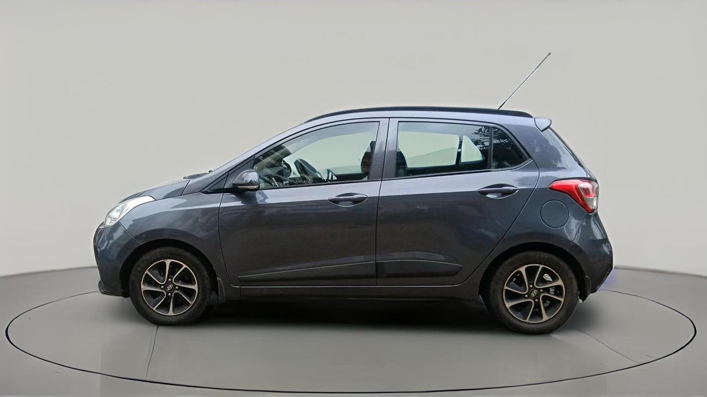 2018 Hyundai Grand i10 SPORTZ AT 1.2 KAPPA VTVT, Petrol, Automatic, 77,905 km, exterior