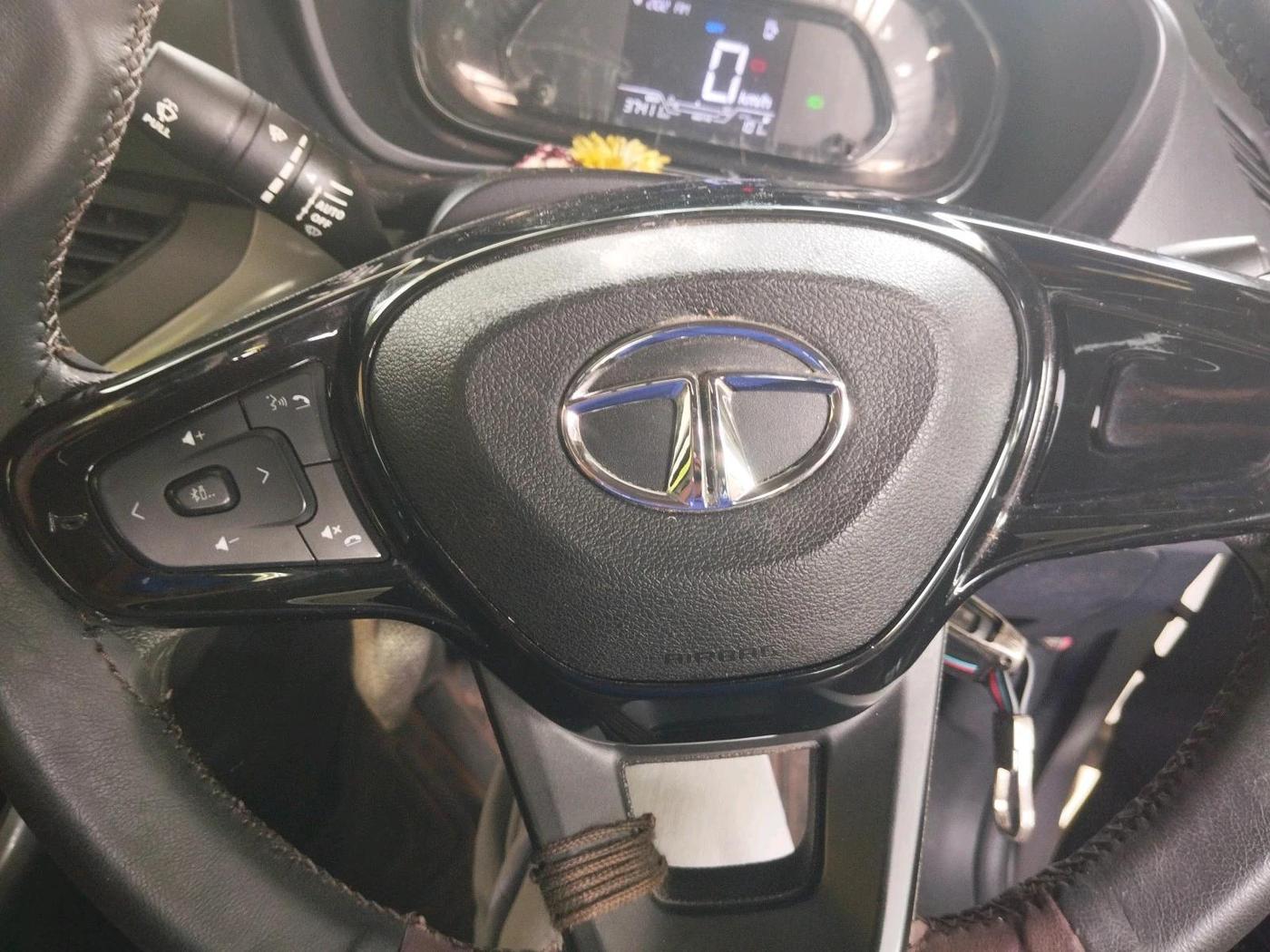 2022 Tata NEXON XM SUNROOF PETROL, Petrol, Manual, 37,411 km, interior