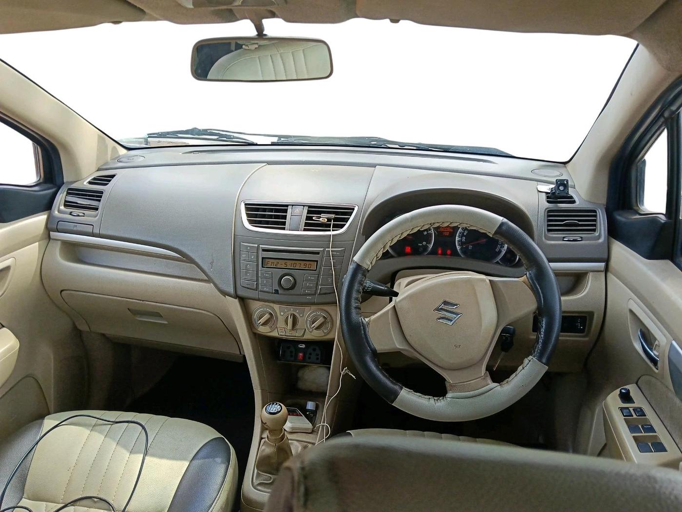 2013 Maruti Ertiga VDI, Diesel, Manual, 1,52,446 km, interior