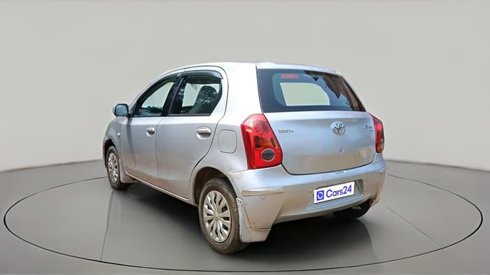 2011 Toyota Etios Liva G, Petrol, Manual, 1,18,343 km, exterior
