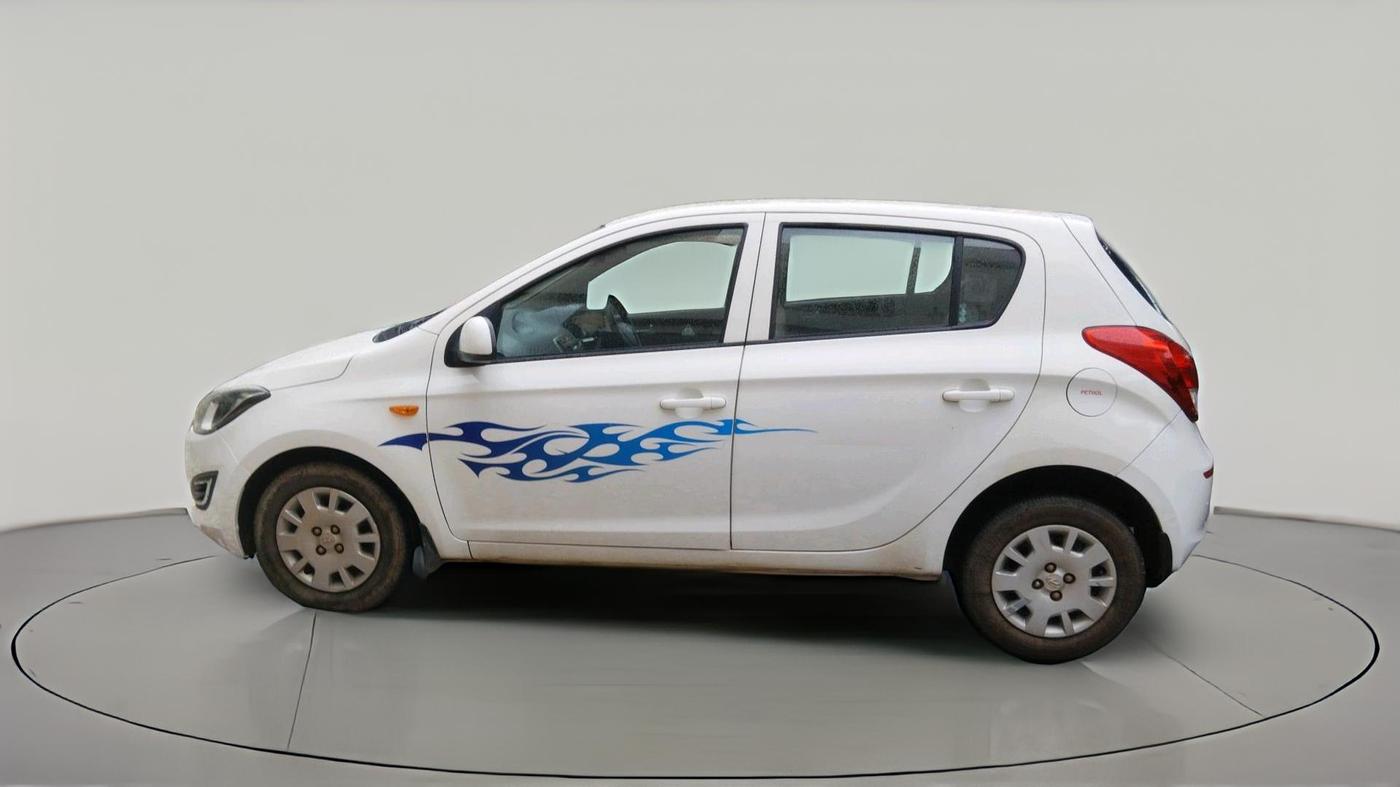 2013 Hyundai i20 MAGNA 1.2, Petrol, Manual, 64,084 km, exterior