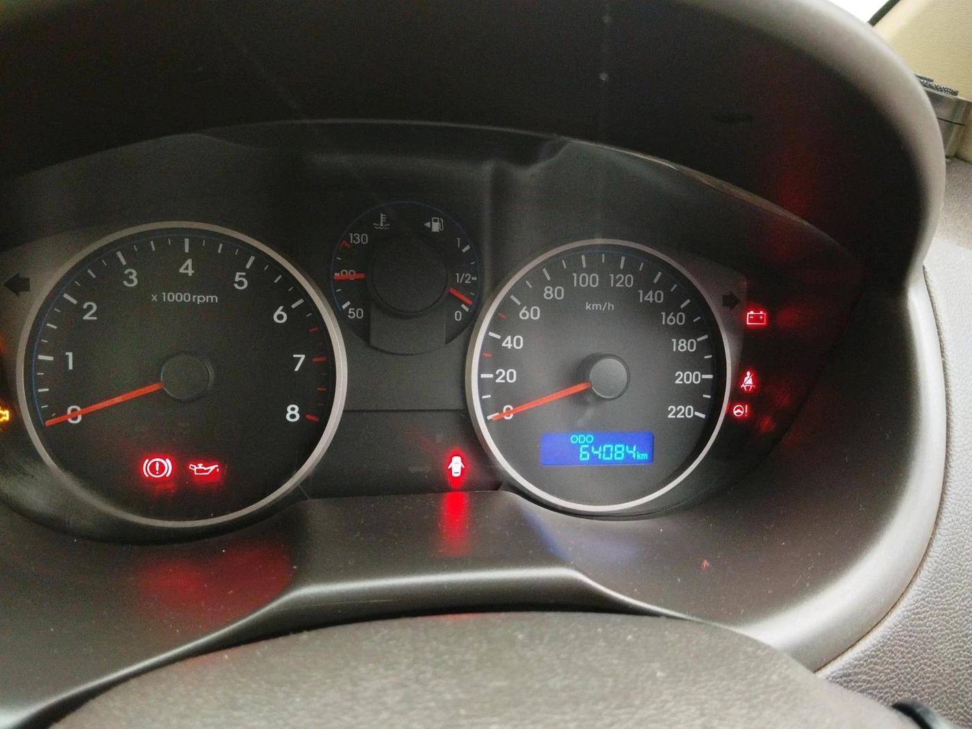 2013 Hyundai i20 MAGNA 1.2, Petrol, Manual, 64,084 km, interior