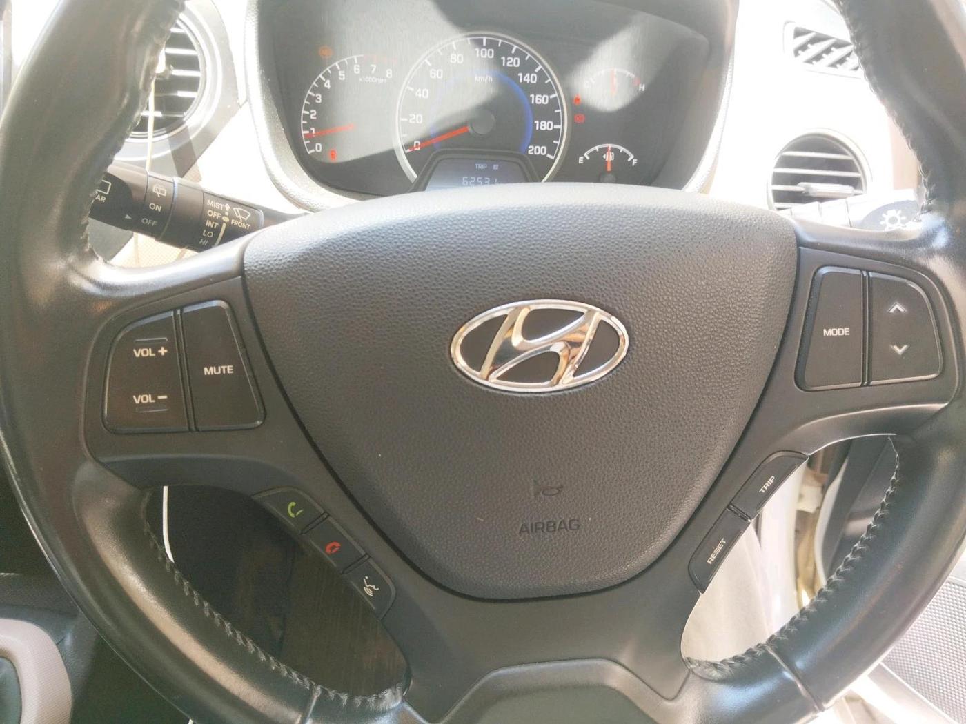 2018 Hyundai Grand i10 ASTA 1.2 KAPPA VTVT, Petrol, Manual, 31,095 km, interior