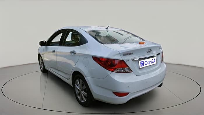 2013 Hyundai Verna FLUIDIC 1.6 CRDI SX OPT, Diesel, Manual, 1,32,015 km, exterior