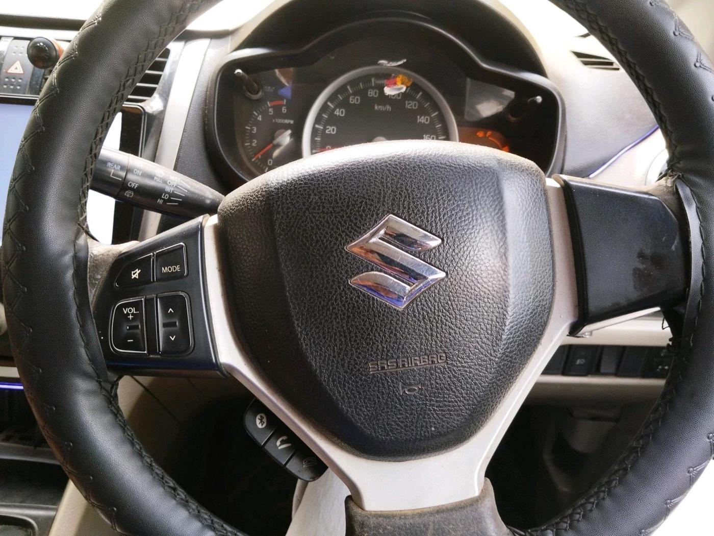 2015 Maruti Celerio ZDI, Diesel, Manual, 1,28,242 km, interior