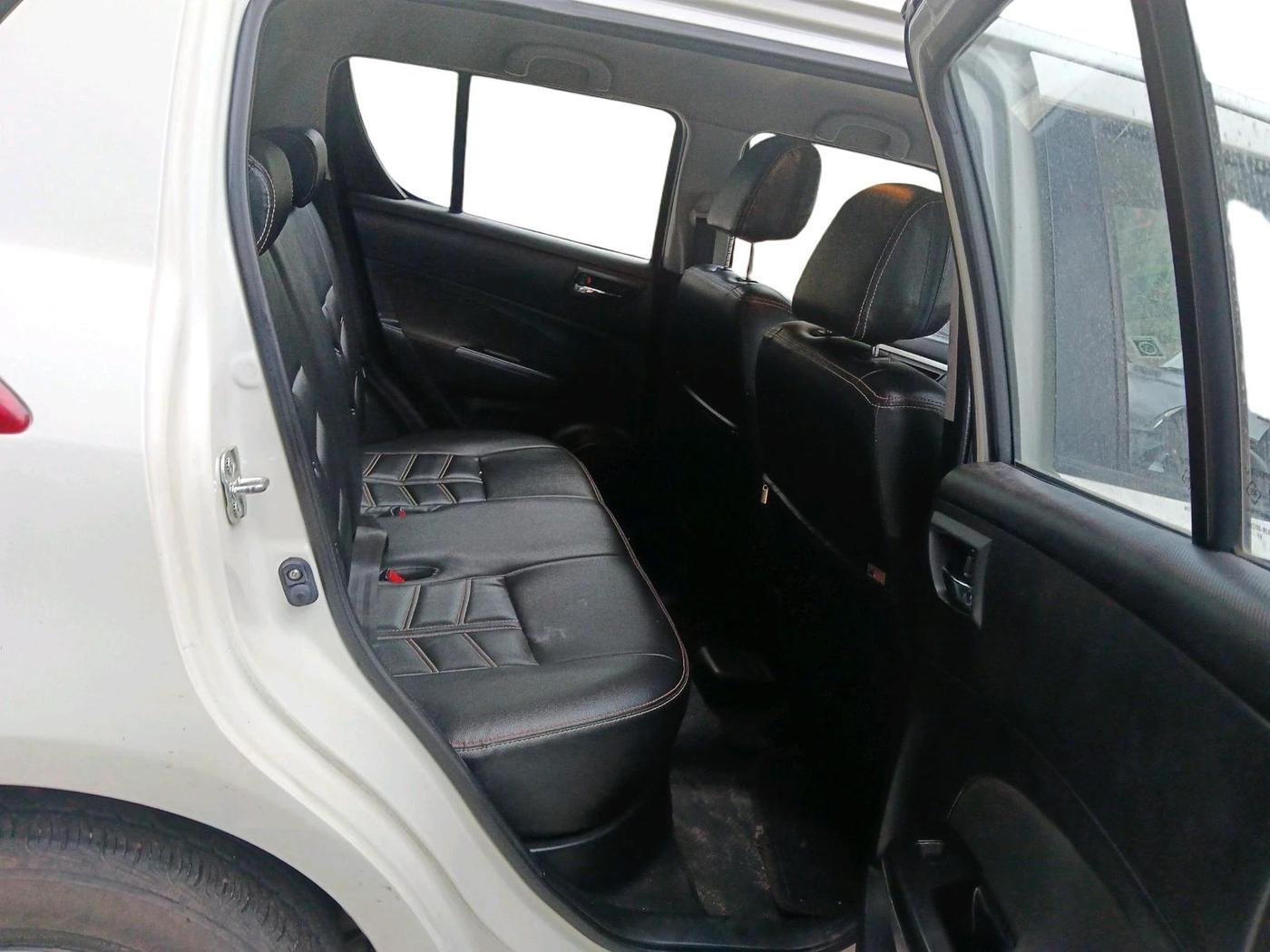 2015 Maruti Swift VXI, Petrol, Manual, 98,150 km, interior