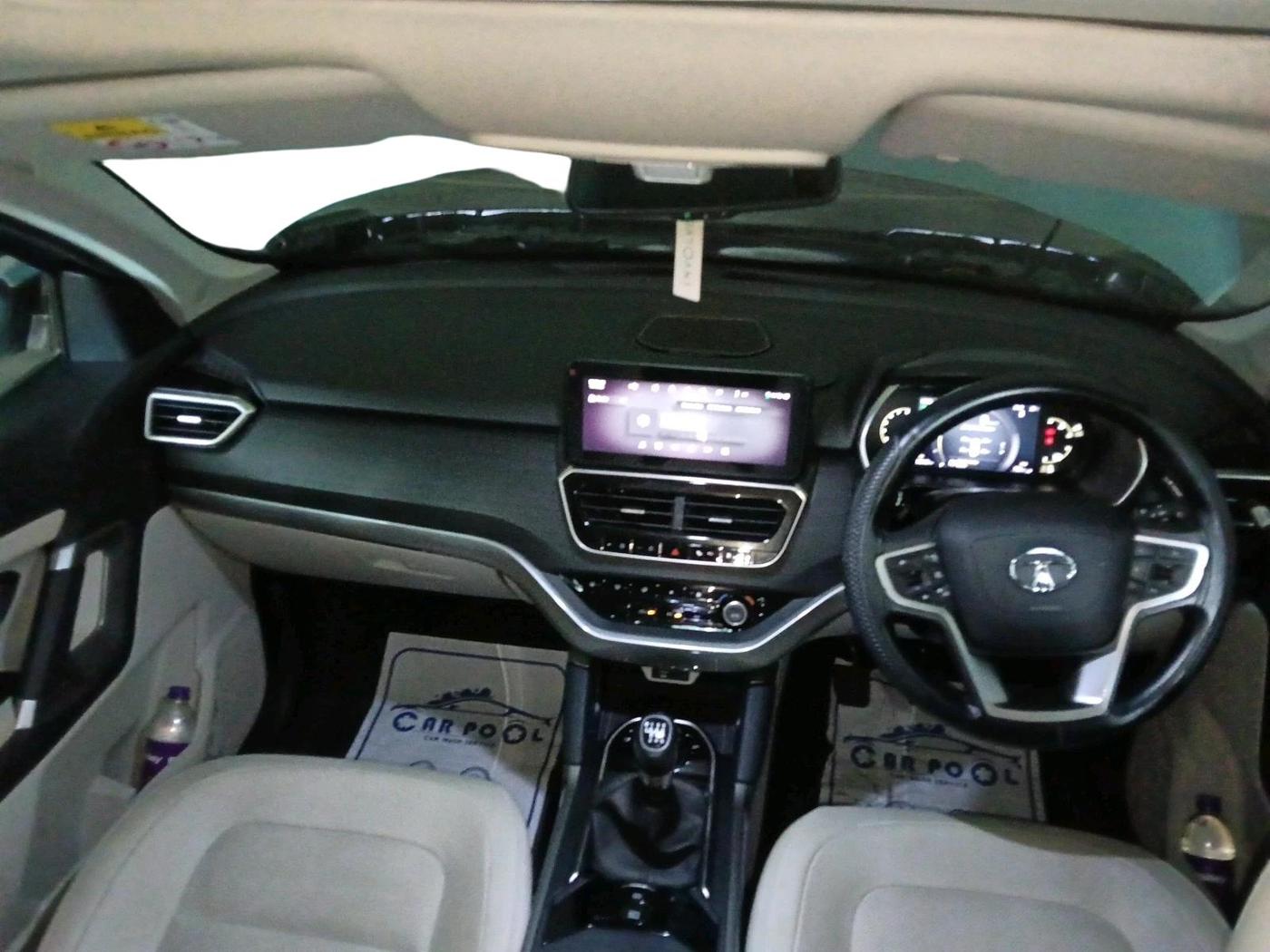 2023 Tata Safari XZ PLUS, Diesel, Manual, 35,848 km, interior