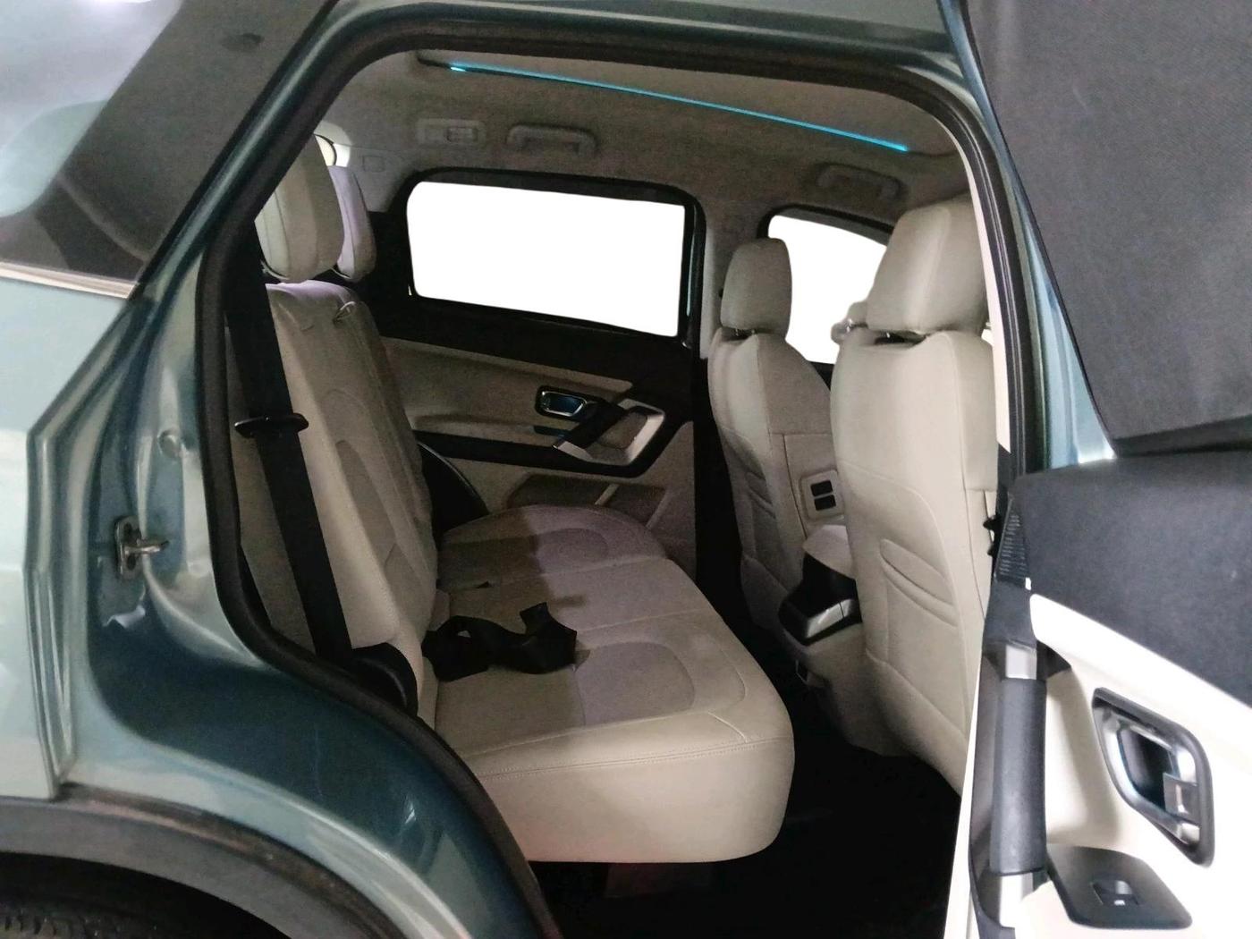 2023 Tata Safari XZ PLUS, Diesel, Manual, 35,848 km, interior