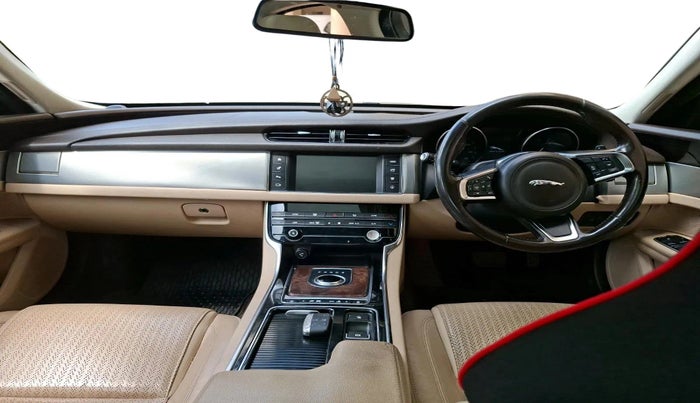 2018 Jaguar XF 2.0 DIESEL PRESTIGE, Diesel, Automatic, 94,000 km, interior