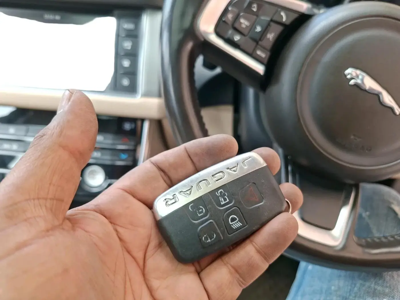 2018 Jaguar XF 2.0 DIESEL PRESTIGE, Diesel, Automatic, 94,000 km, interior