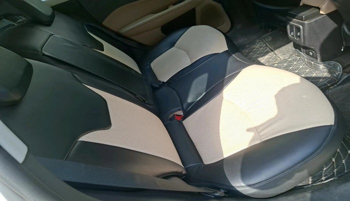 2017 Jeep Compass LONGITUDE (O) 2.0 DIESEL, Diesel, Manual, 1,46,428 km, interior