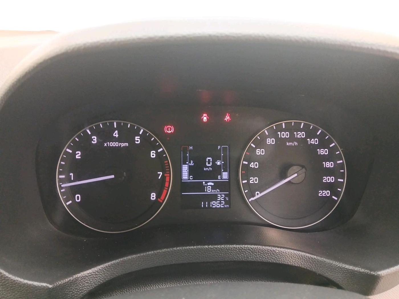 2018 Hyundai Creta E PLUS 1.6 PETROL, Petrol, Manual, 1,11,962 km, interior
