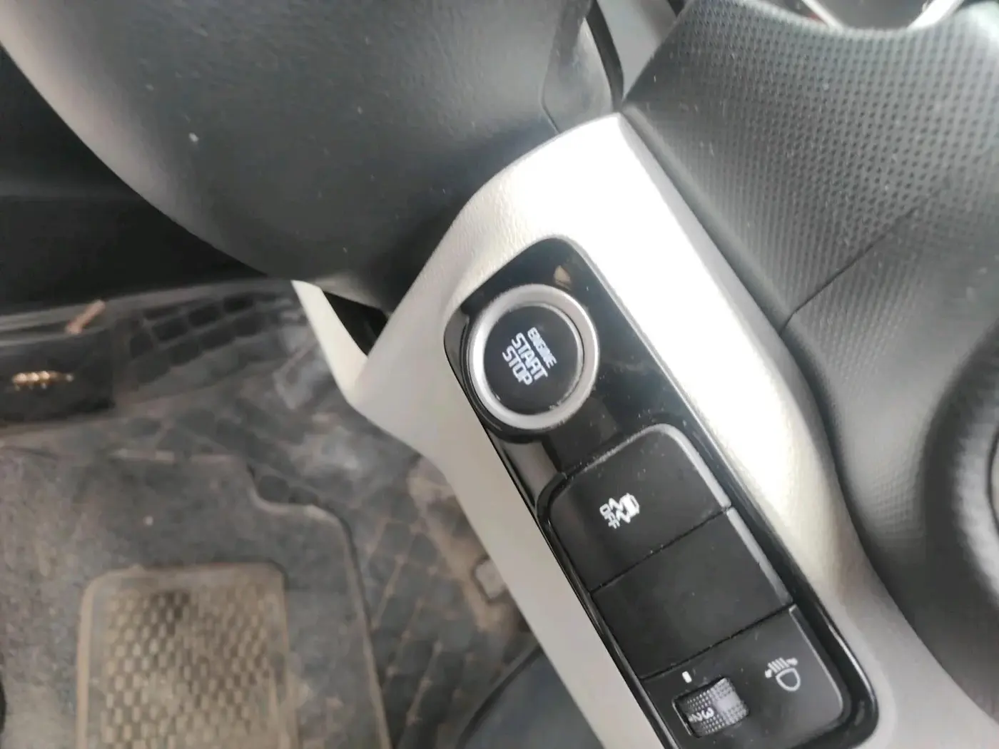 2021 KIA SONET HTX 1.0 IMT, Petrol, Manual, 1,13,000 km, interior