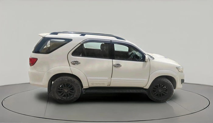 2015 Toyota Fortuner 3.0 4X2 MT, Diesel, Manual, 1,36,753 km, exterior