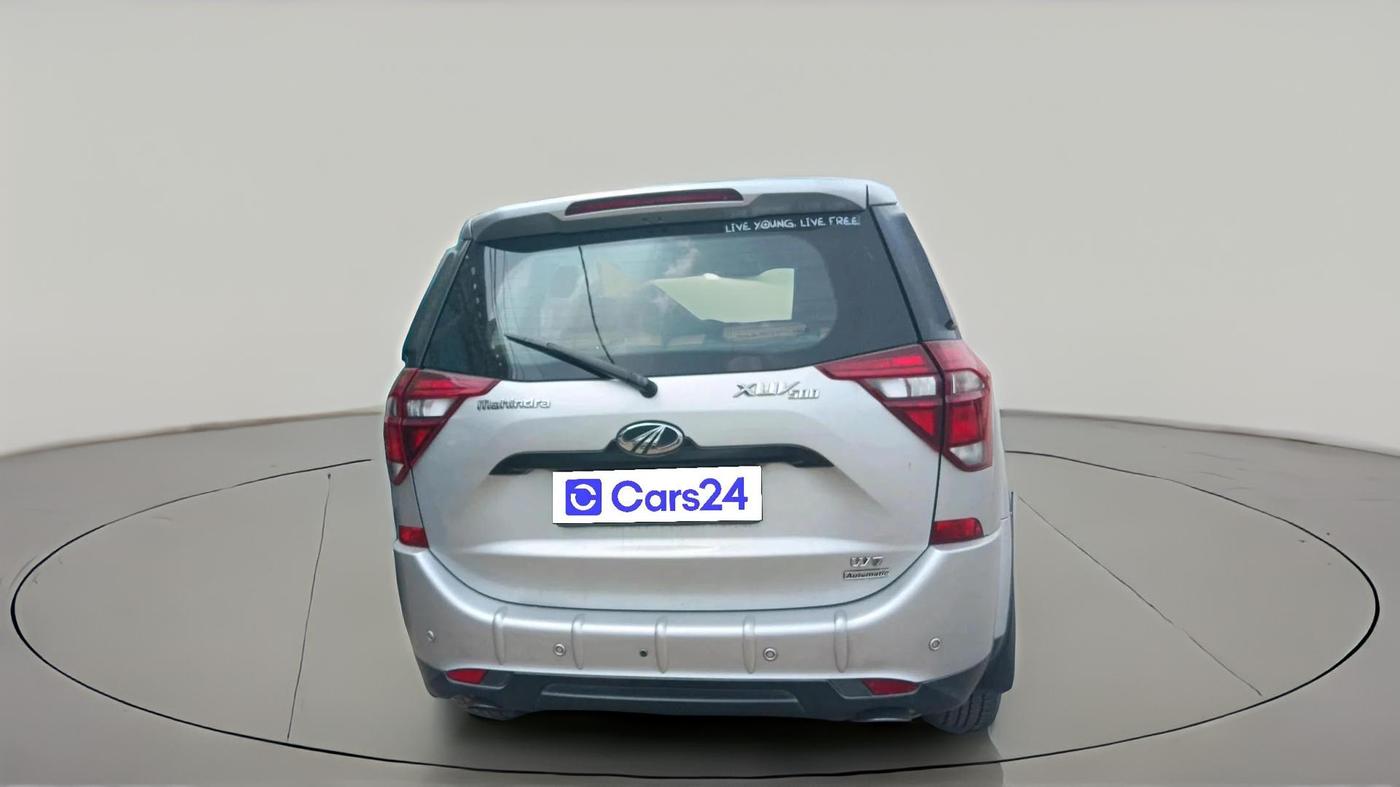 2018 Mahindra XUV500 W7 AT, Diesel, Automatic, 1,23,625 km, exterior