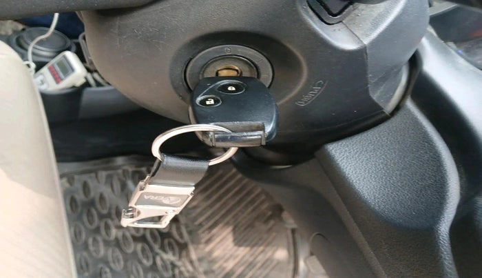 2014 Honda Mobilio 1.5L I-DTEC V, Diesel, Manual, 1,03,886 km, interior