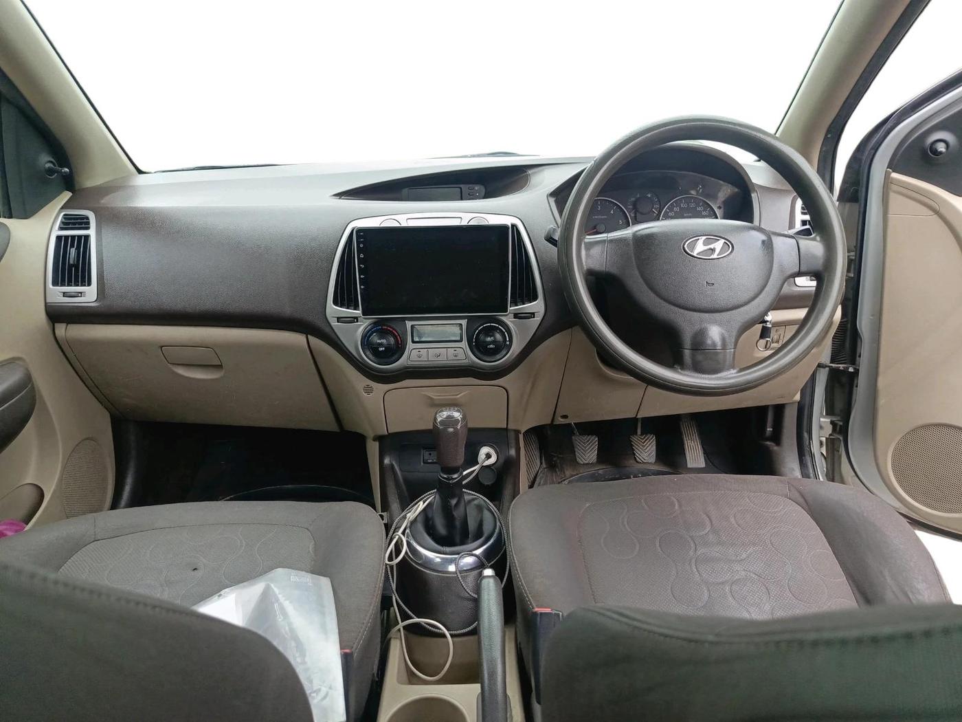 2011 Hyundai i20 MAGNA 1.4 CRDI, Diesel, Manual, 1,95,674 km, interior