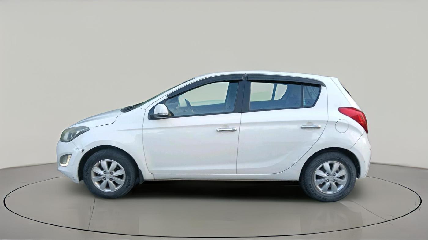 2013 Hyundai i20 SPORTZ 1.2, Petrol, Manual, 96,851 km, exterior
