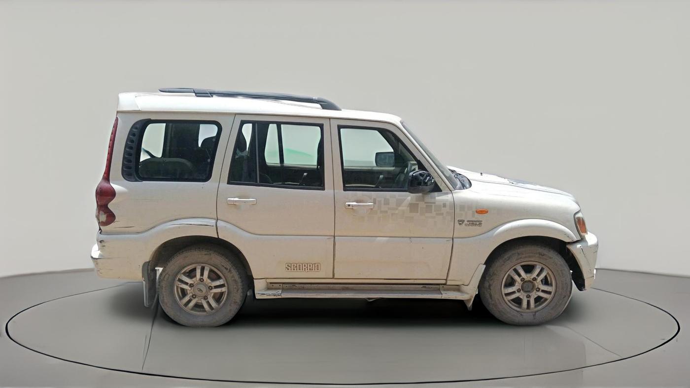 2011 Mahindra Scorpio VLX 2WD, Diesel, Manual, 3,65,000 km, exterior
