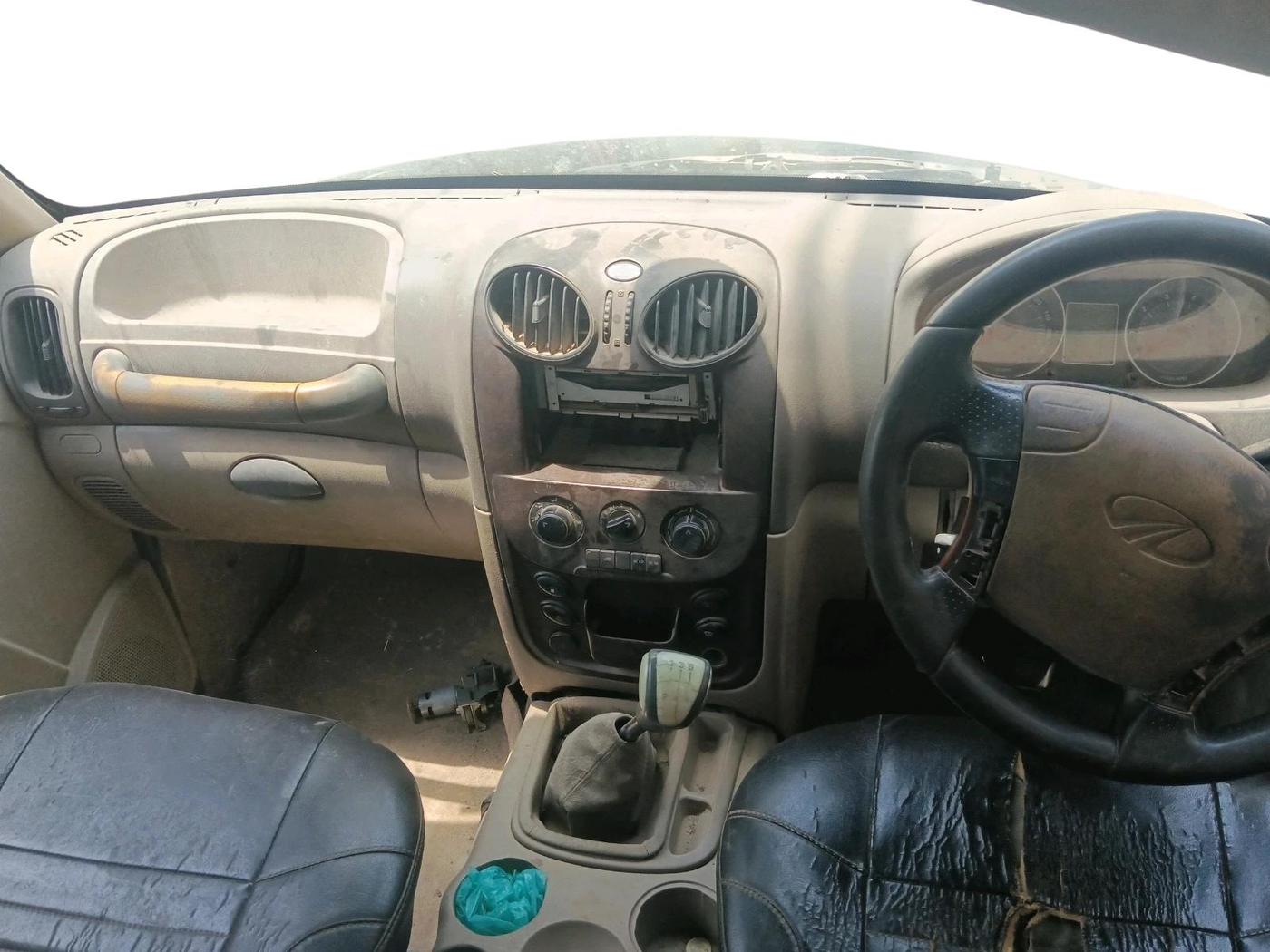 2011 Mahindra Scorpio VLX 2WD, Diesel, Manual, 3,65,000 km, interior