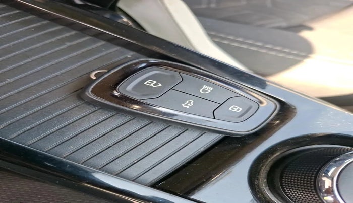 2022 Tata NEXON XZA PLUS PETROL, Petrol, Automatic, 31,368 km, interior