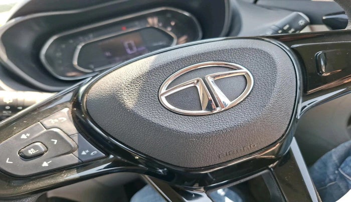 2022 Tata NEXON XZA PLUS PETROL, Petrol, Automatic, 31,368 km, interior