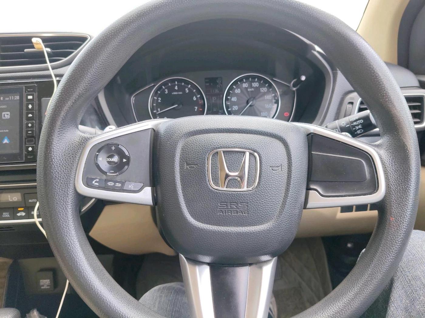 2022 Honda Amaze 1.2L I-VTEC VX CVT, Petrol, Automatic, 52,380 km, interior
