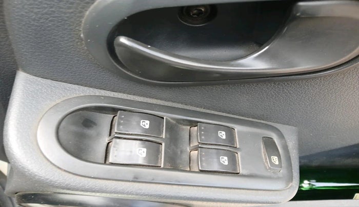 2014 Renault Duster 110 PS RXL DIESEL, Diesel, Manual, 1,37,212 km, interior