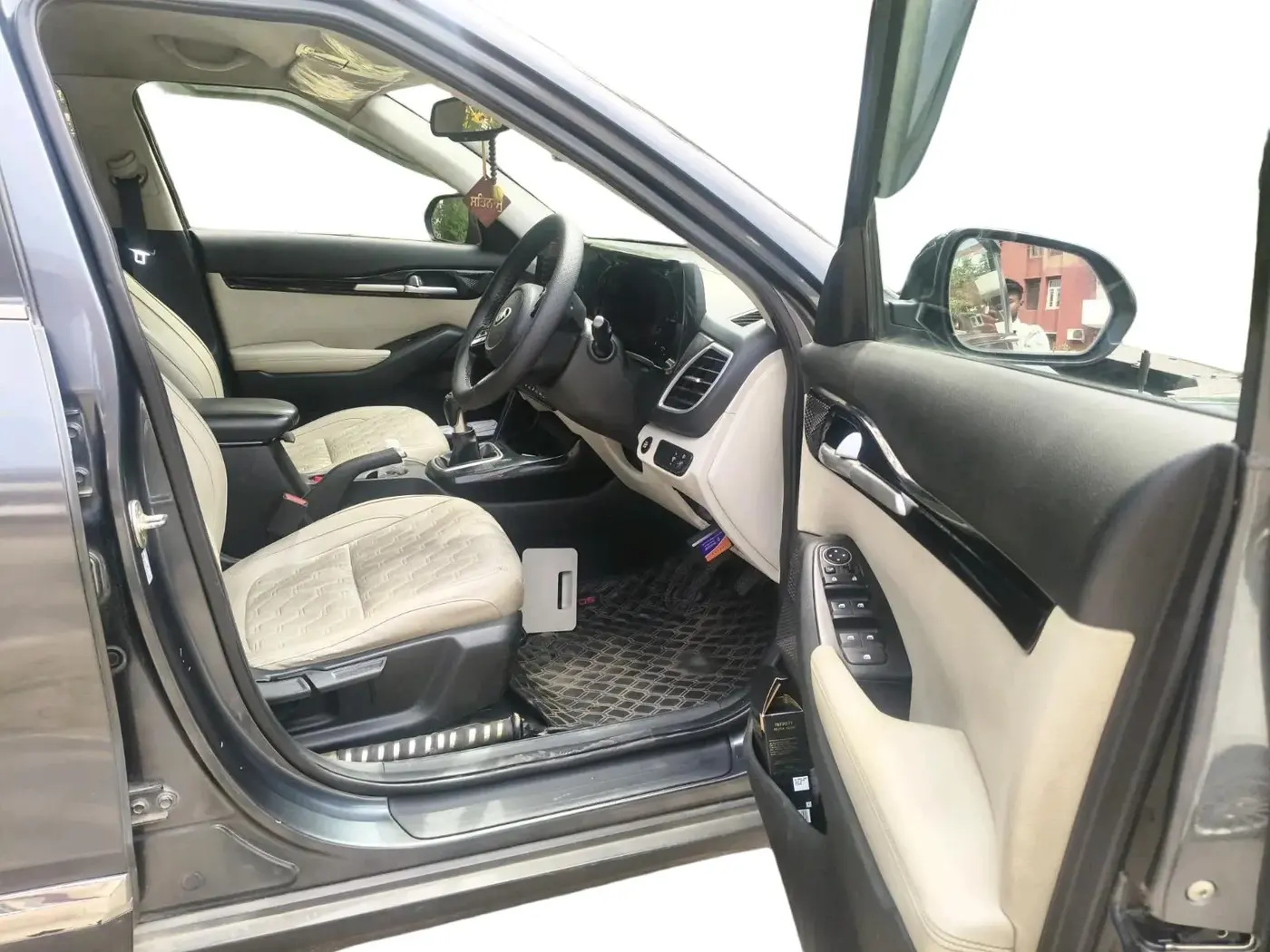 2020 KIA SELTOS HTX 1.5 DIESEL, Diesel, Manual, 1,00,428 km, interior