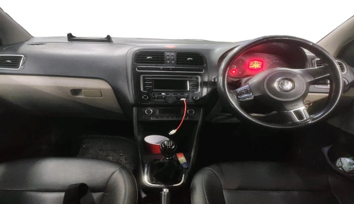 2013 Volkswagen Polo HIGHLINE DIESEL, Diesel, Manual, 1,23,153 km, interior