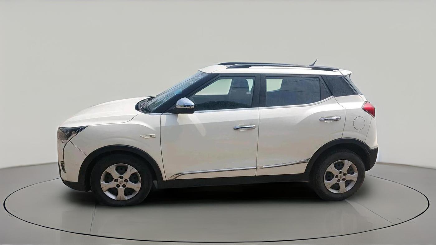 2021 Mahindra XUV300 W6 1.2 PETROL AMT, Petrol, Automatic, 71,513 km, exterior