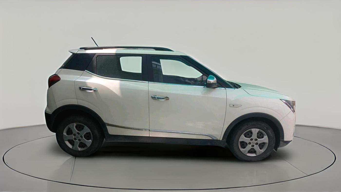 2021 Mahindra XUV300 W6 1.2 PETROL AMT, Petrol, Automatic, 71,513 km, exterior