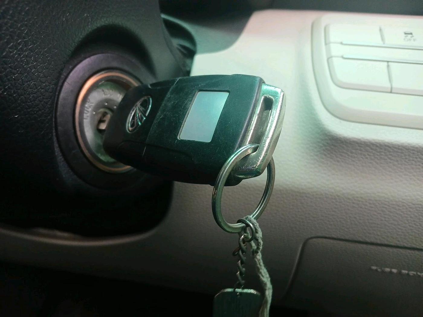 2021 Mahindra XUV300 W6 1.2 PETROL AMT, Petrol, Automatic, 71,513 km, interior