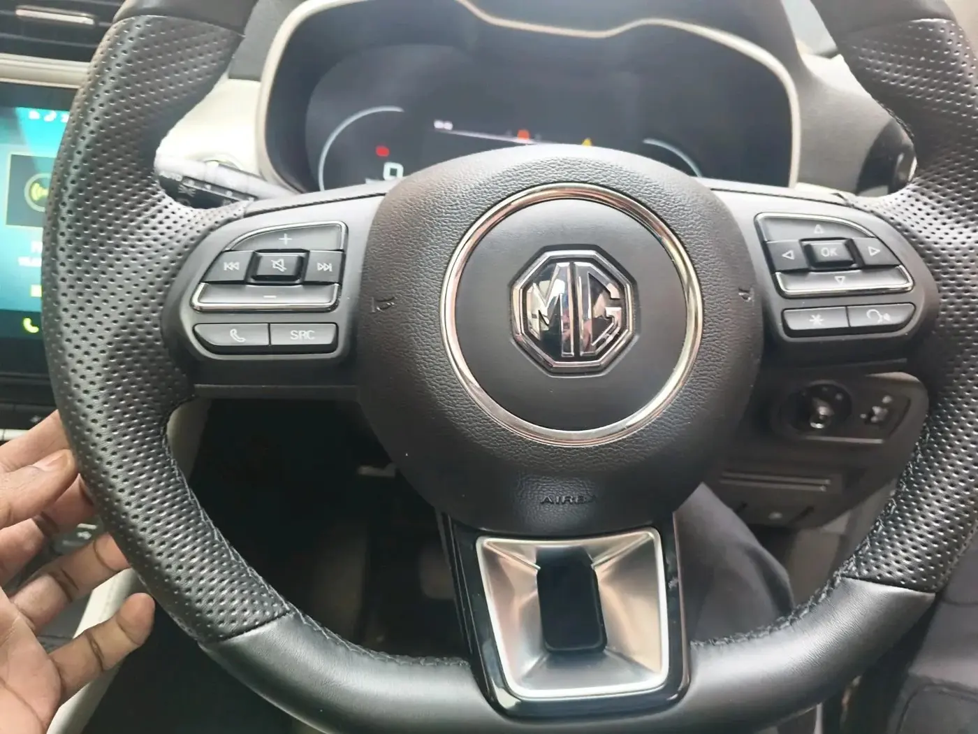 2024 MG ASTOR Select 1.5 CVT (Ivory), Petrol, Automatic, 41,000 km, interior
