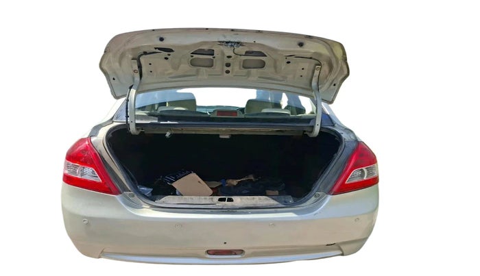 2015 Maruti Swift Dzire VDI, Diesel, Manual, 2,74,180 km, exterior