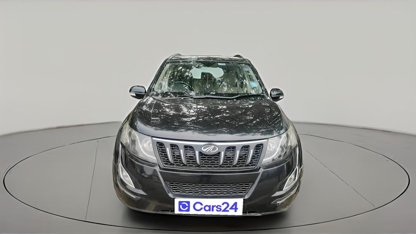 2016 Mahindra XUV500 W10 AT, Diesel, Automatic, 34,365 km, exterior