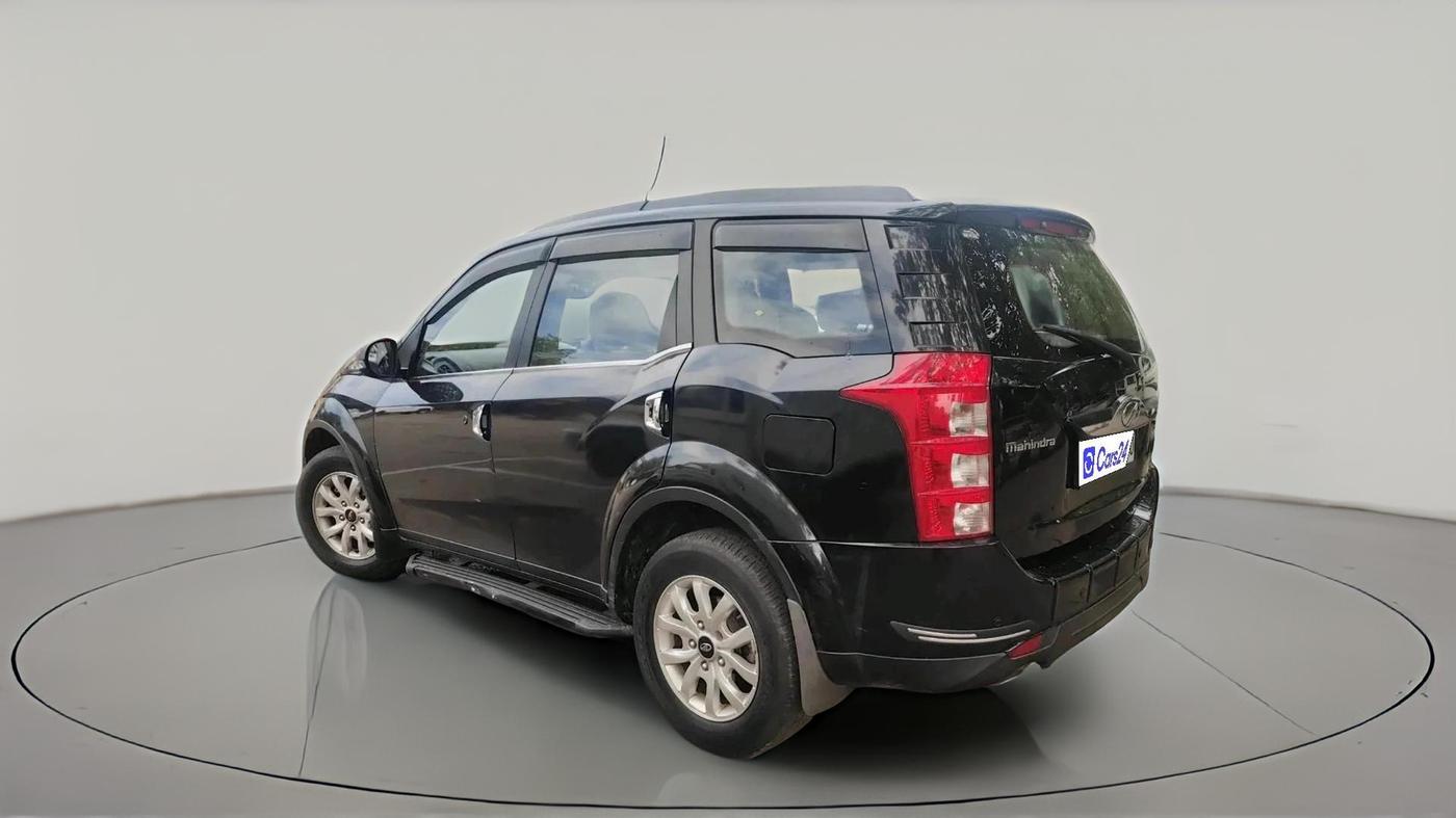2016 Mahindra XUV500 W10 AT, Diesel, Automatic, 34,365 km, exterior