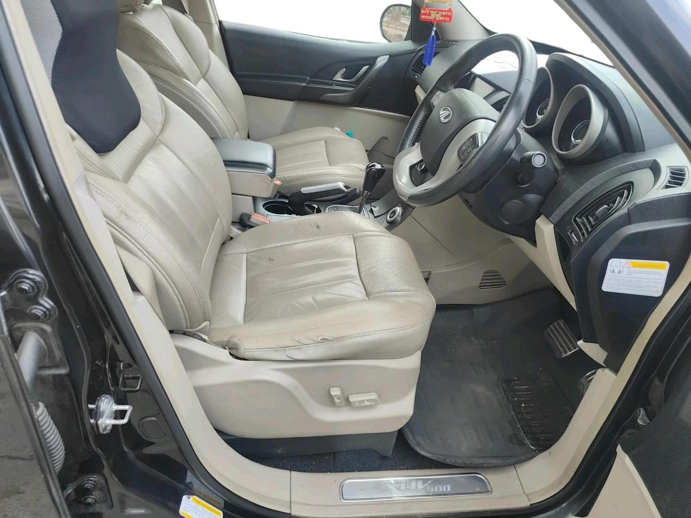 2016 Mahindra XUV500 W10 AT, Diesel, Automatic, 34,365 km, interior