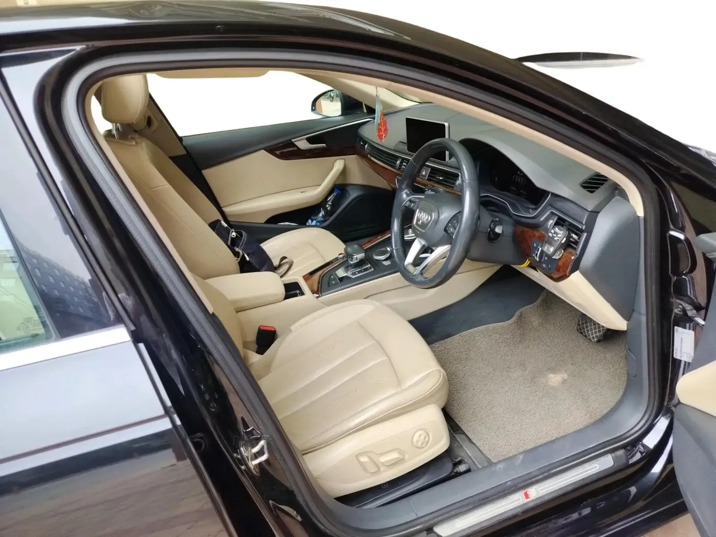 2018 Audi A4 30 TFSI S-Line, Petrol, Automatic, 1,14,544 km, interior