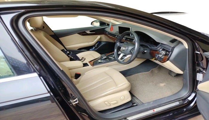 2018 Audi A4 30 TFSI S-Line, Petrol, Automatic, 1,14,544 km, interior
