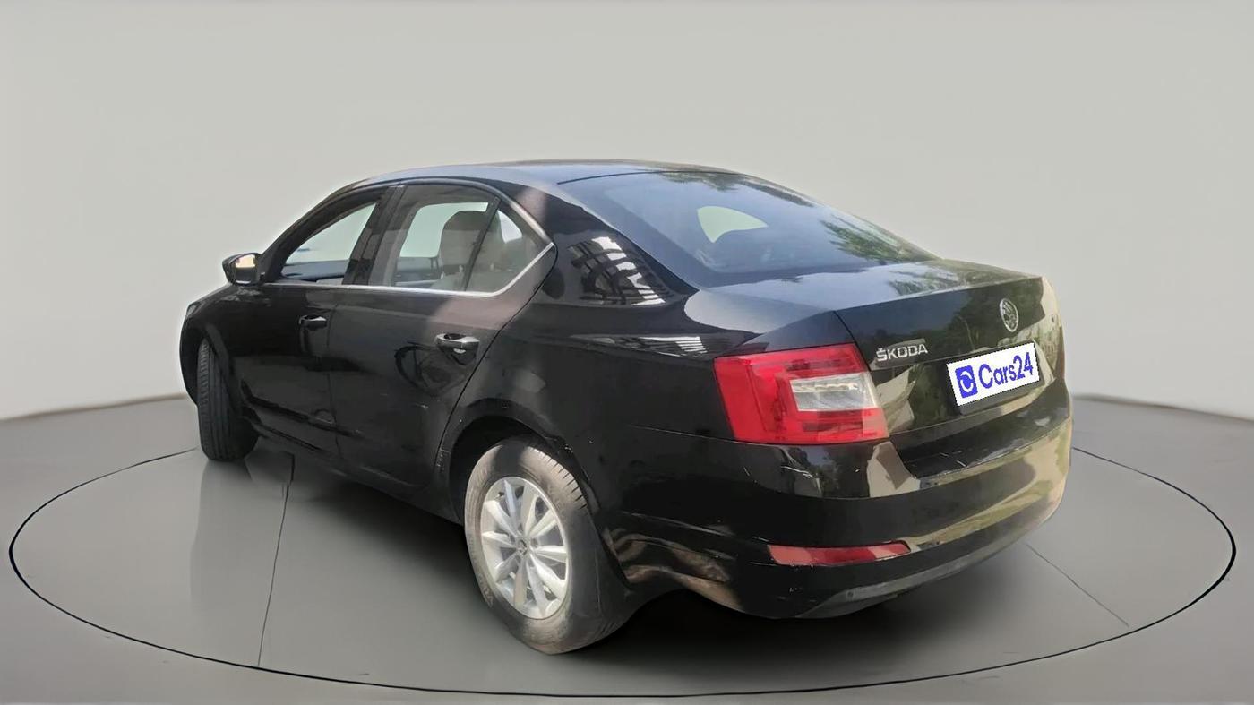 2016 Skoda Octavia 2.0 TDI CR STYLE PLUS AT, Diesel, Automatic, 1,30,484 km, exterior