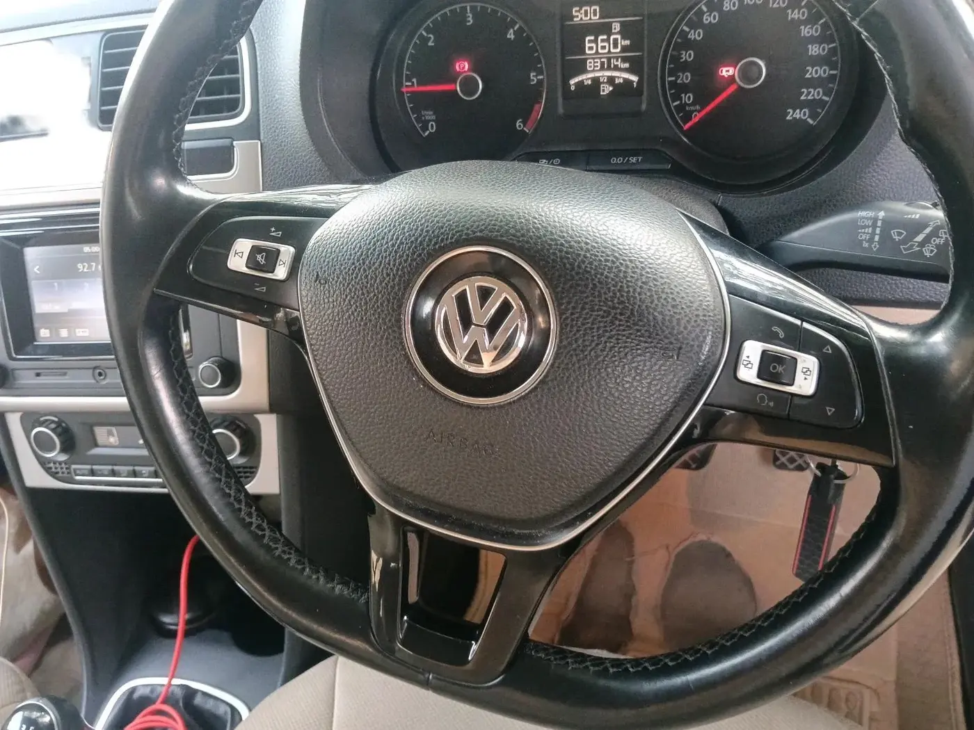 2016 Volkswagen Polo HIGHLINE1.5L, Diesel, Manual, 83,714 km, interior