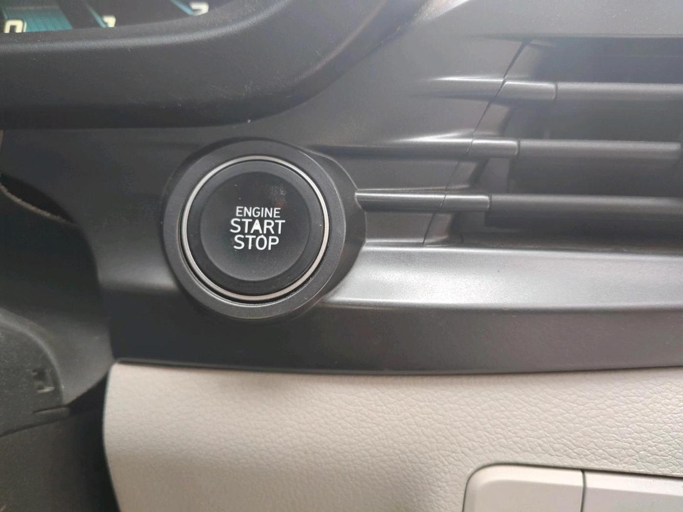 2025 Hyundai NEW I20 ASTA (O) 1.2 IVT, Petrol, Automatic, 12,980 km, interior