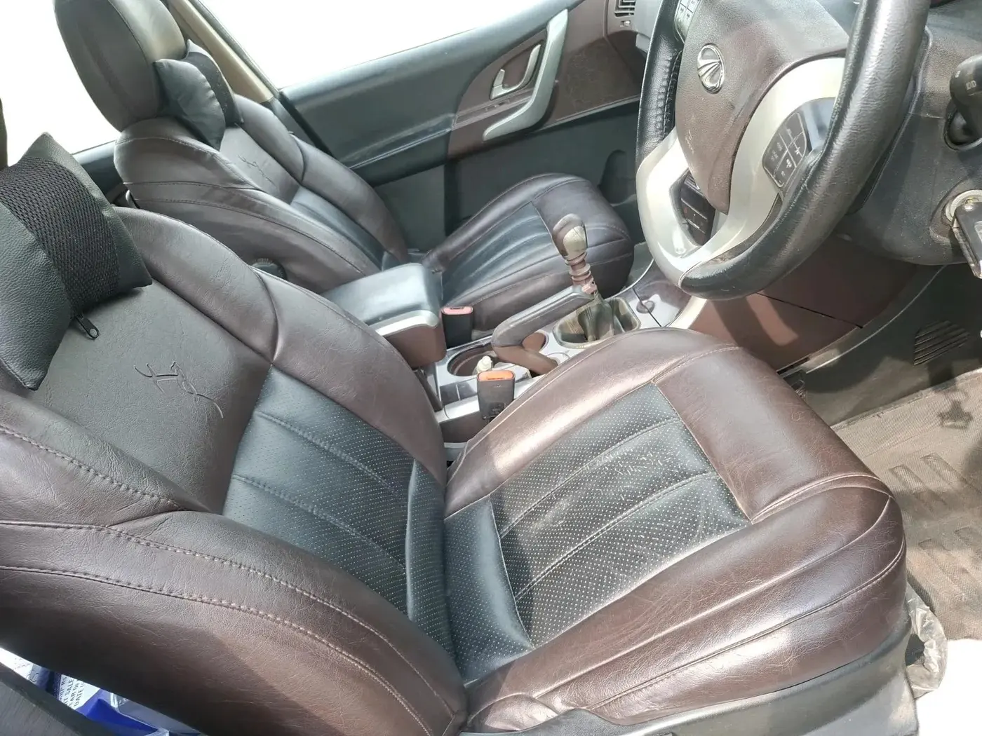 2012 Mahindra XUV500 W8, Diesel, Manual, 97,841 km, interior