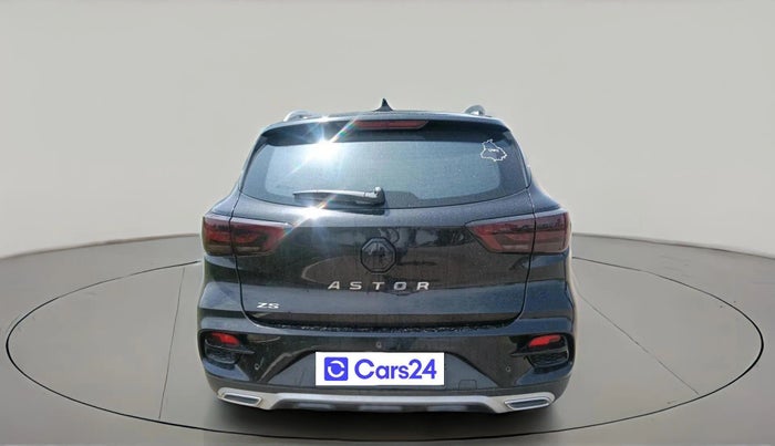 2024 MG ASTOR  Sharp Pro 1.5 MT (Ivory), Petrol, Manual, 25,447 km, exterior