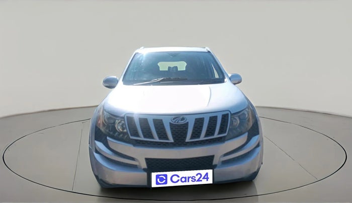 2014 Mahindra XUV500 W6, Diesel, Manual, 2,16,886 km, exterior