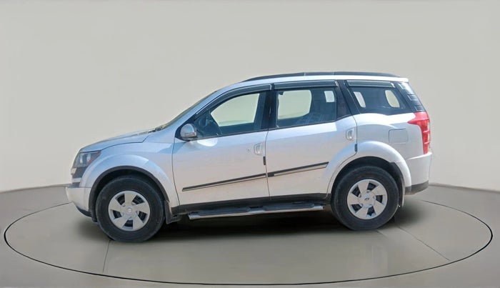 2014 Mahindra XUV500 W6, Diesel, Manual, 2,16,886 km, exterior