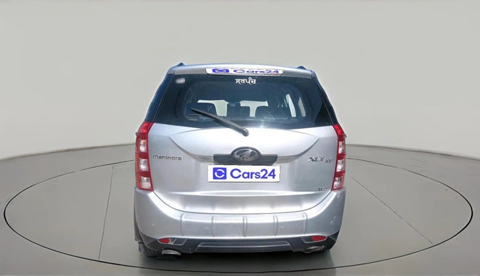 2014 Mahindra XUV500 W6, Diesel, Manual, 2,16,886 km, exterior