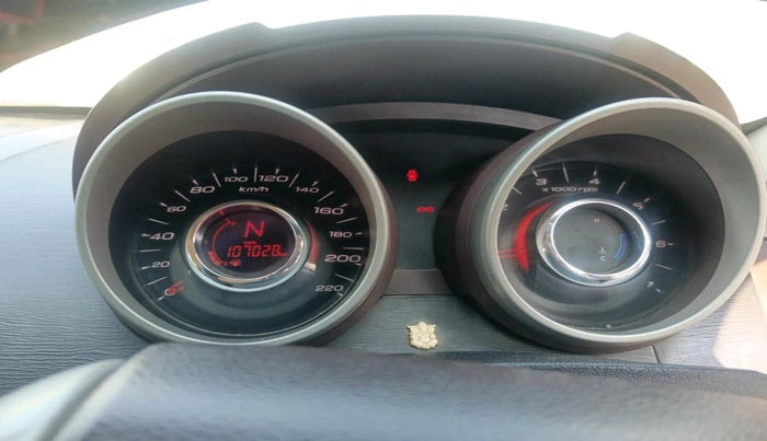 2014 Mahindra XUV500 W6, Diesel, Manual, 2,16,886 km, interior