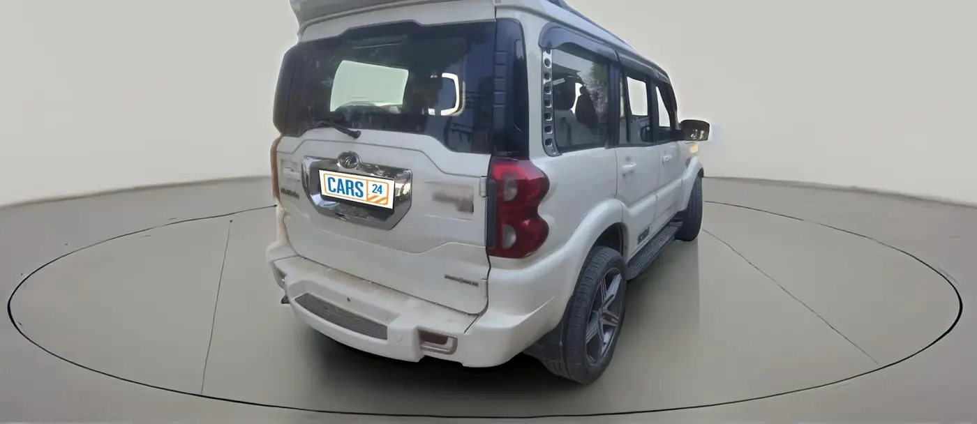 2017 Mahindra Scorpio S10 2WD INTELLI-HYBRID, Diesel, Manual, 94,521 km, exterior